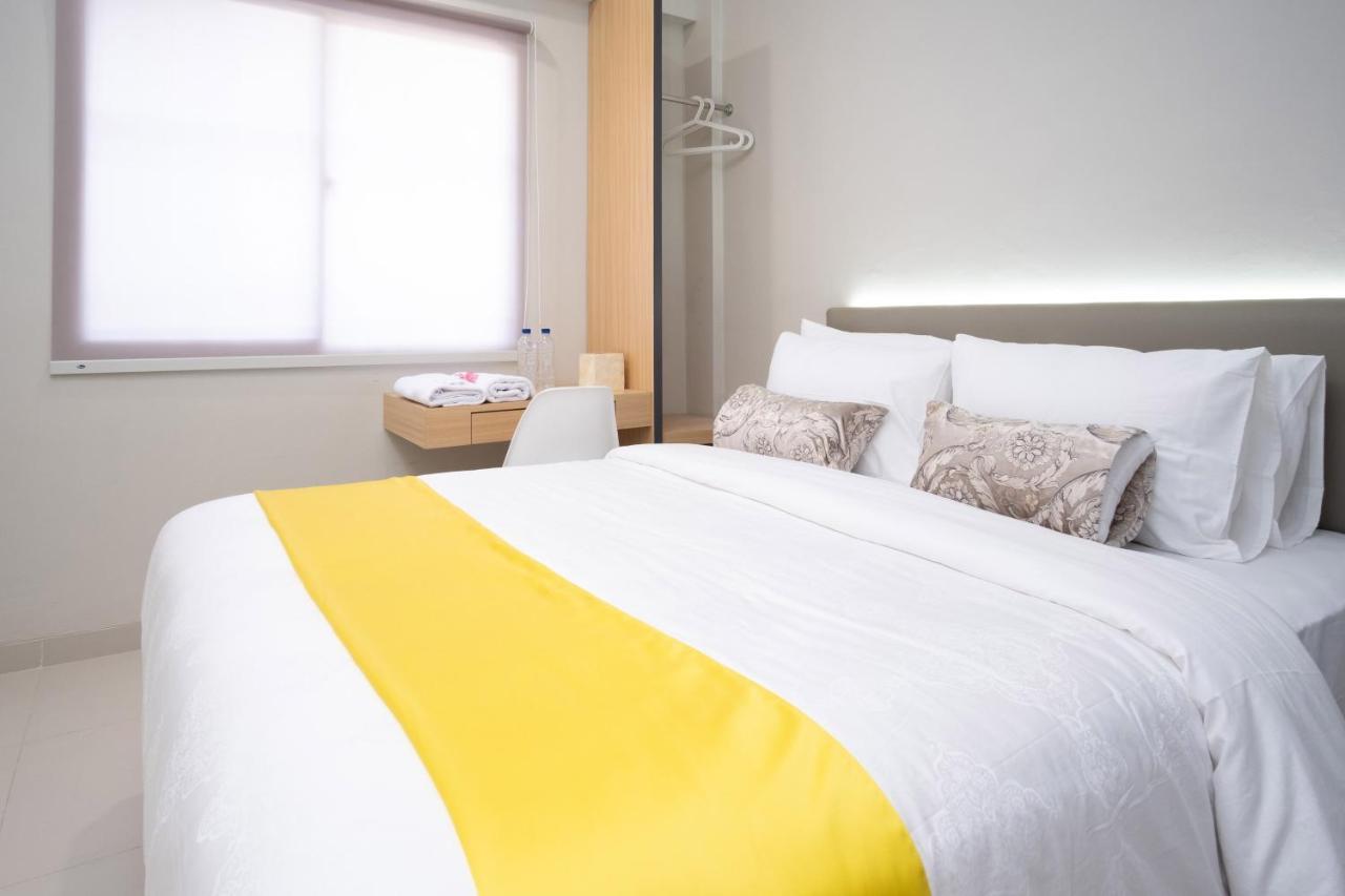 S101 Hotels スマラン エクステリア 写真