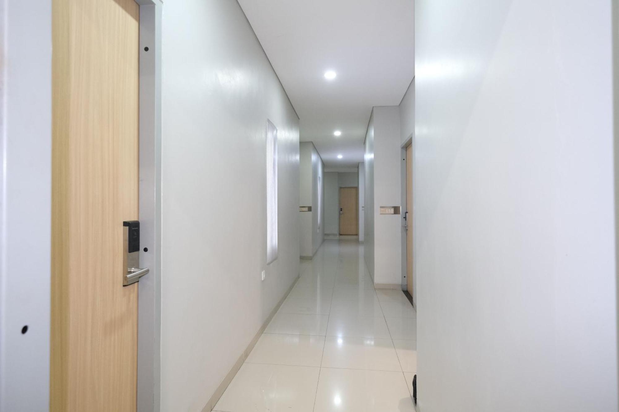 S101 Hotels スマラン エクステリア 写真