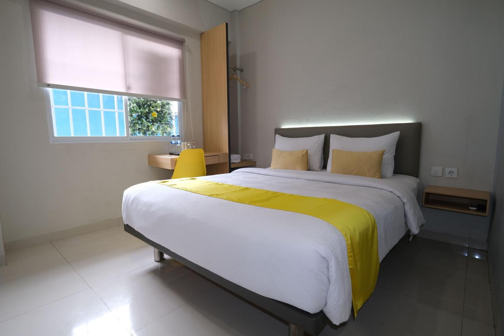 S101 Hotels スマラン エクステリア 写真